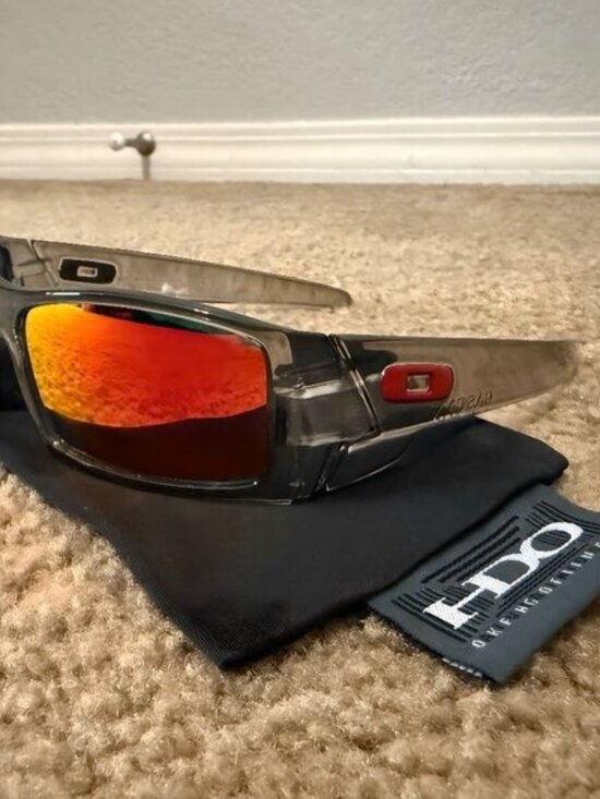 Oakley Other - ✨NEW✨ ( OO9014 ) Oakley Gascan Smoke Gray Frame Ruby Iridium Lens